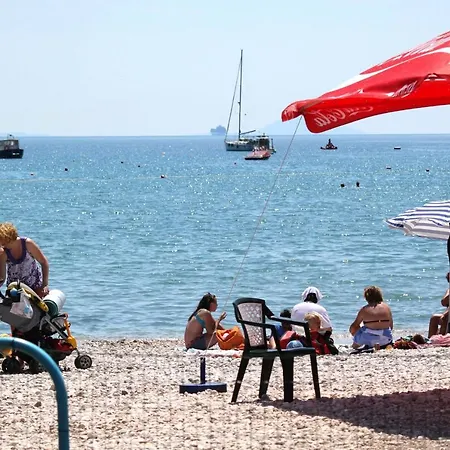 بيت للعطل Seaside House Luka, Labin - 7466 *